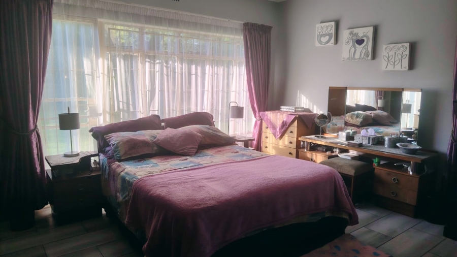4 Bedroom Property for Sale in Sasolburg Ext 4 Free State